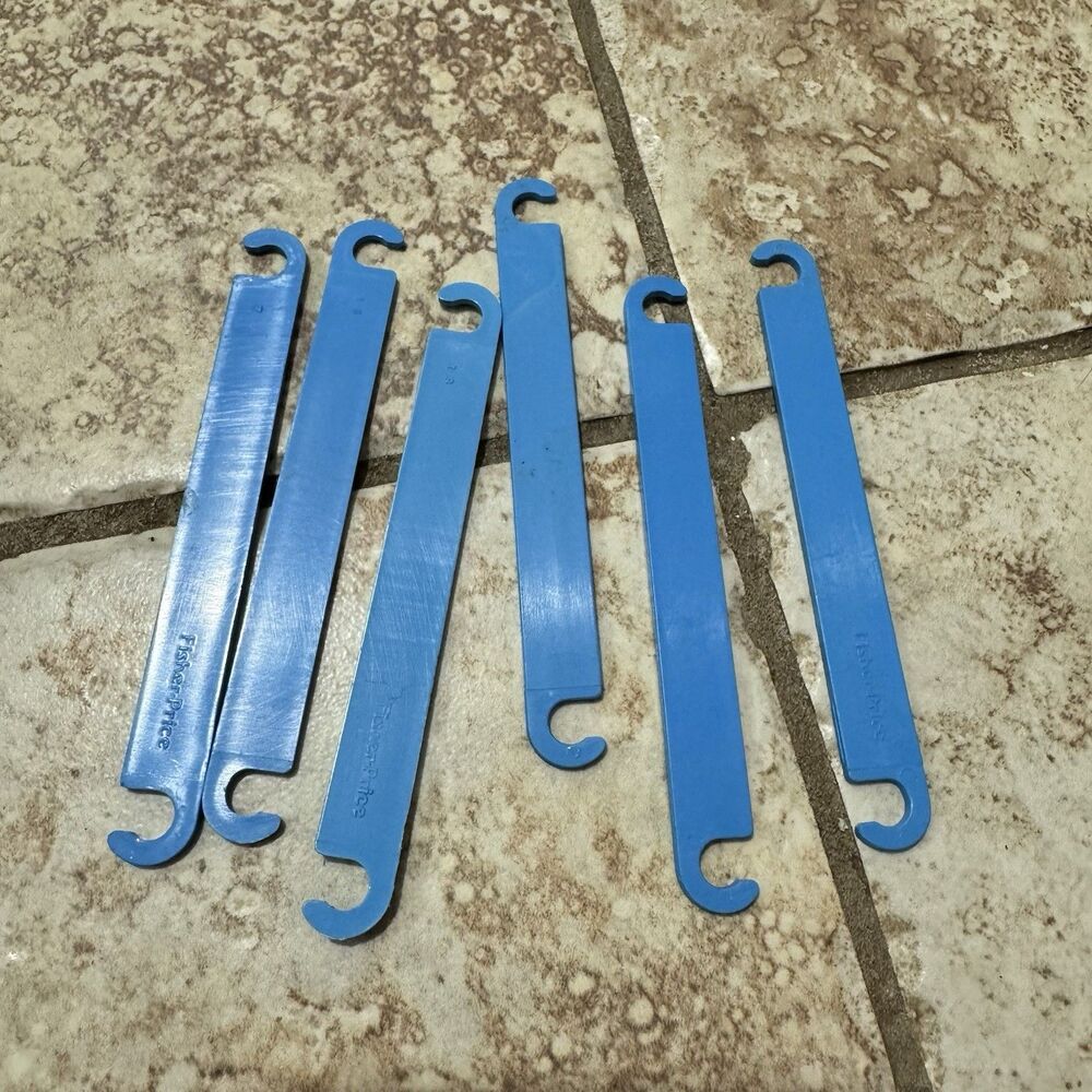 Fisher Price Construx Blue Flat Beam Hooks 6 pcs Vintage As Shown